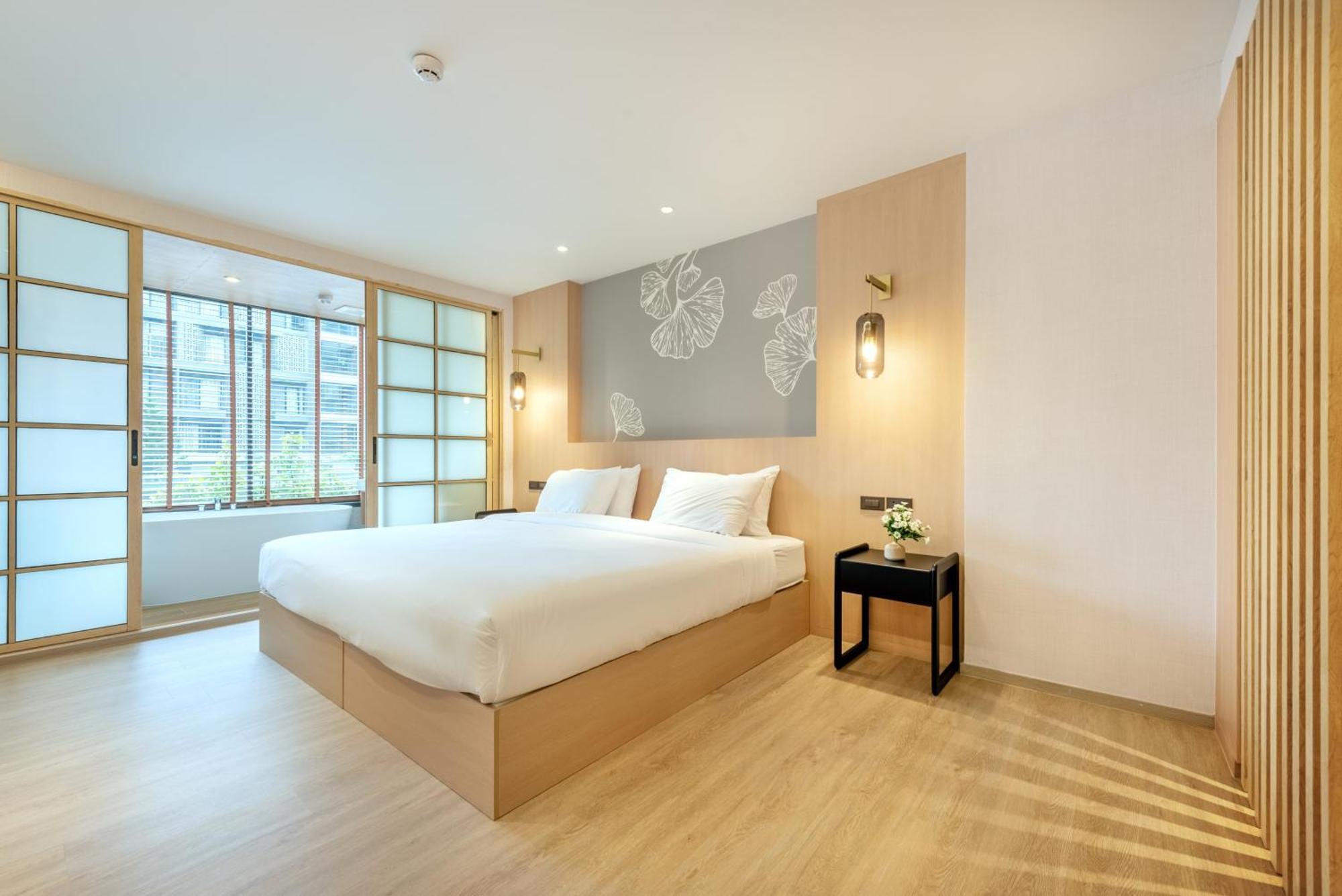 Salaya One Hotel & Service Apartment Exterior photo