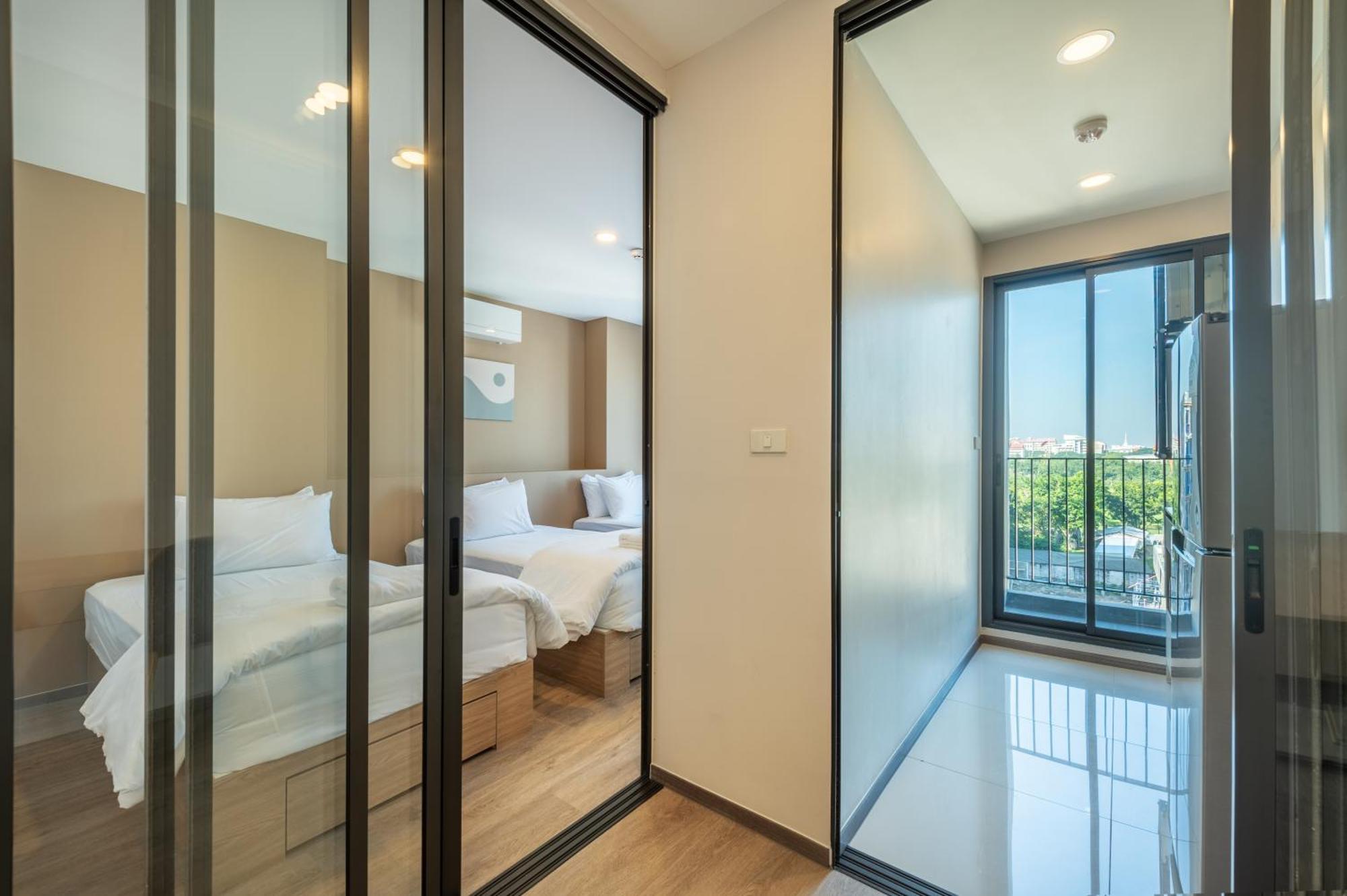 Salaya One Hotel & Service Apartment Exterior photo