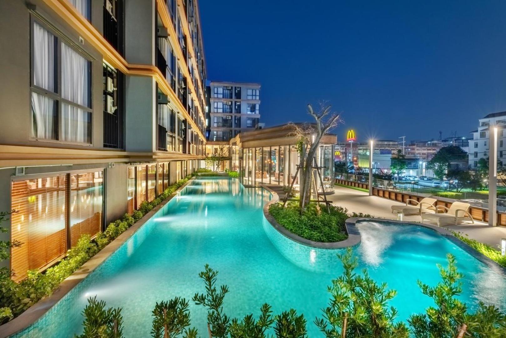 Salaya One Hotel & Service Apartment Exterior photo