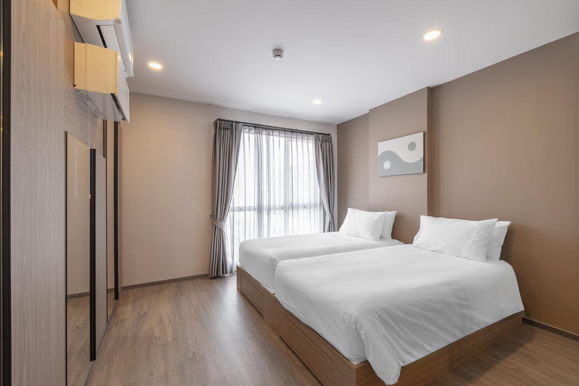 Salaya One Hotel & Service Apartment Exterior photo