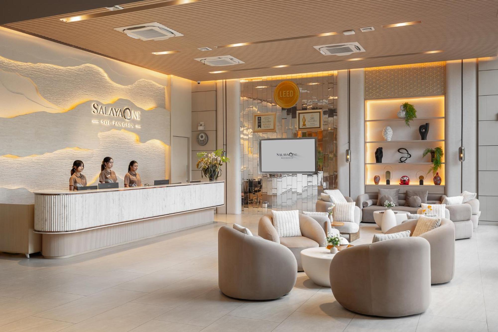 Salaya One Hotel & Service Apartment Exterior photo