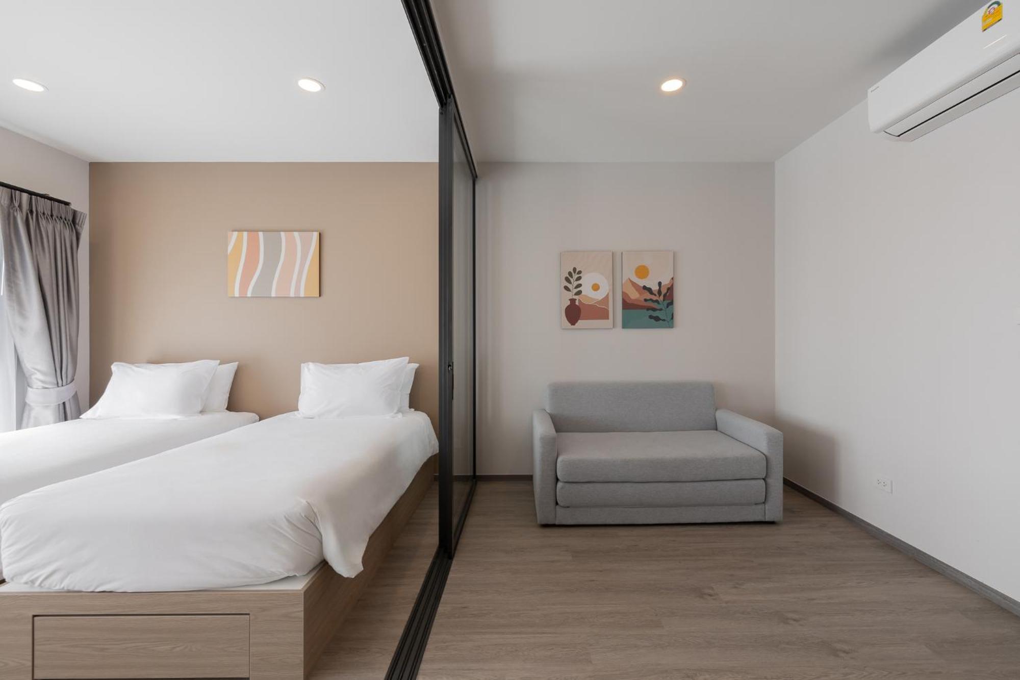 Salaya One Hotel & Service Apartment Exterior photo